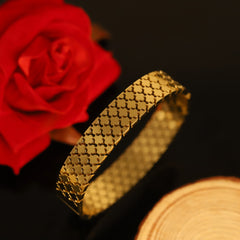 Golden Majesty Bracelet
