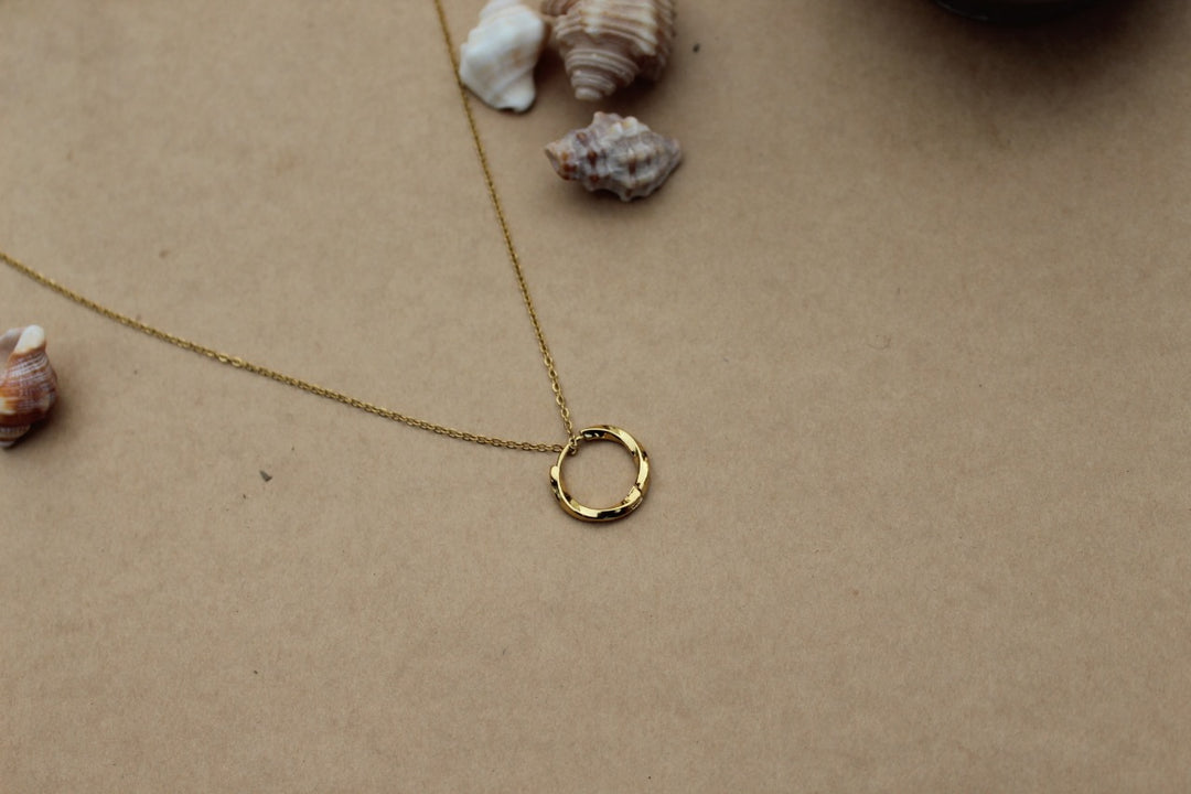 Gaia Loop Necklace