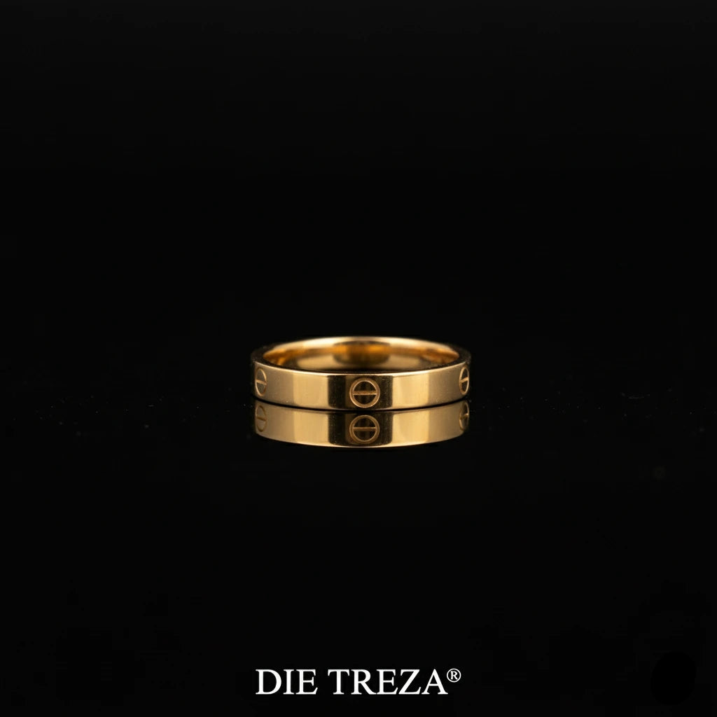 Gold ring with 'DIE TREZA' branding on a black background