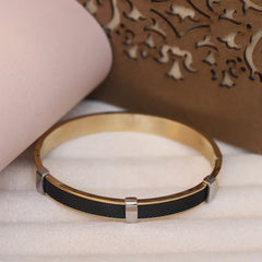 Black Elegance Bracelet