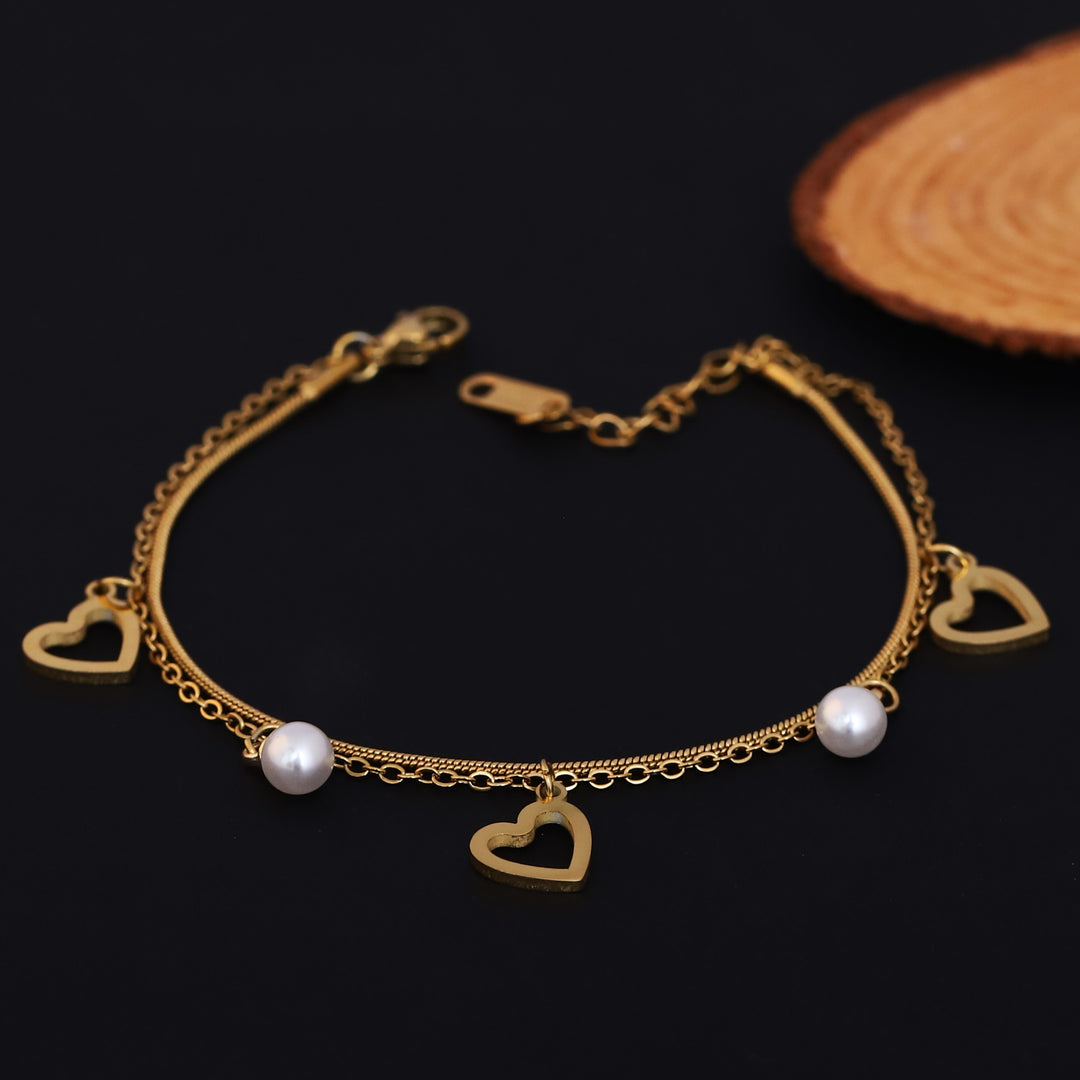 Heartstrings Pearl Bracelet