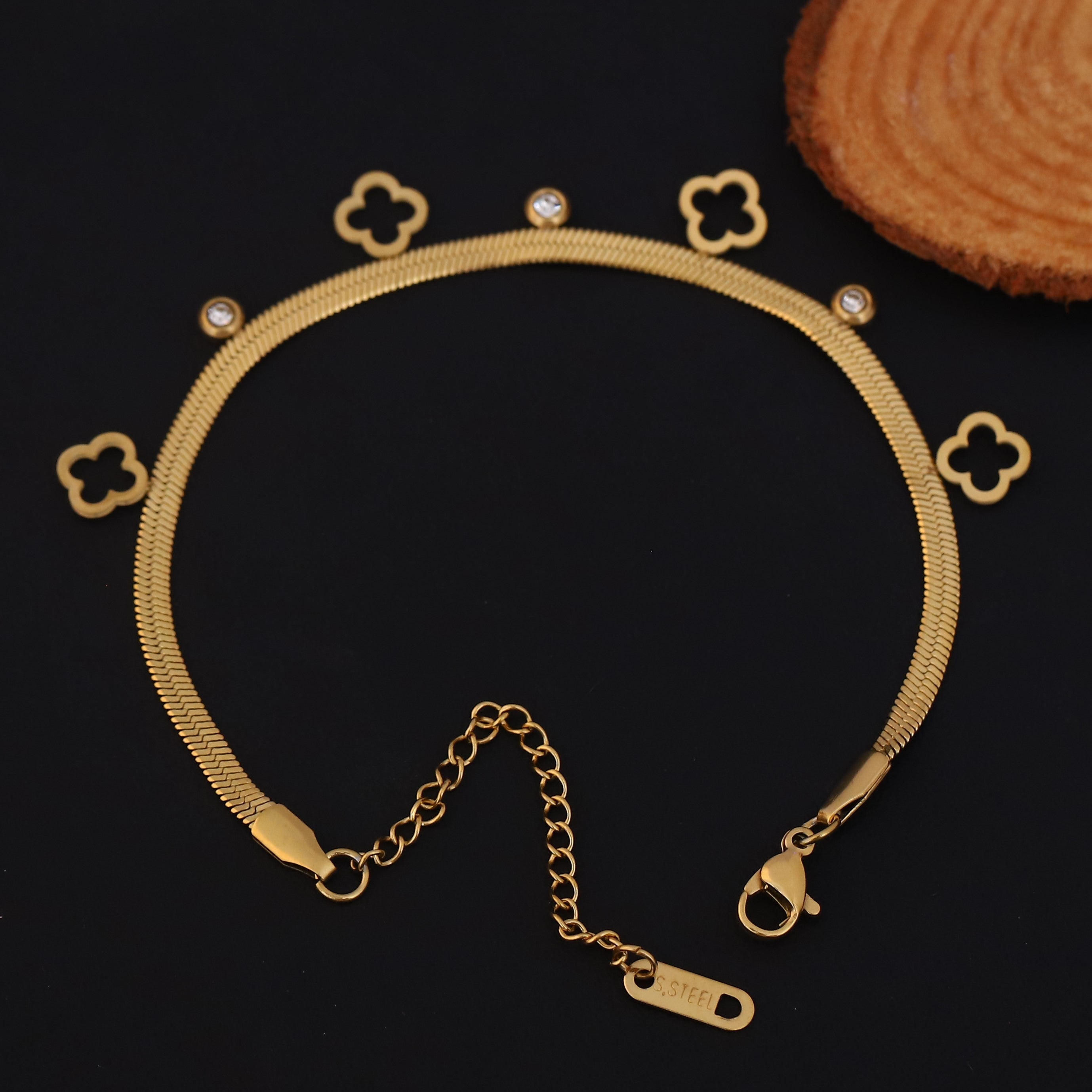 Clover Charm Bracelet