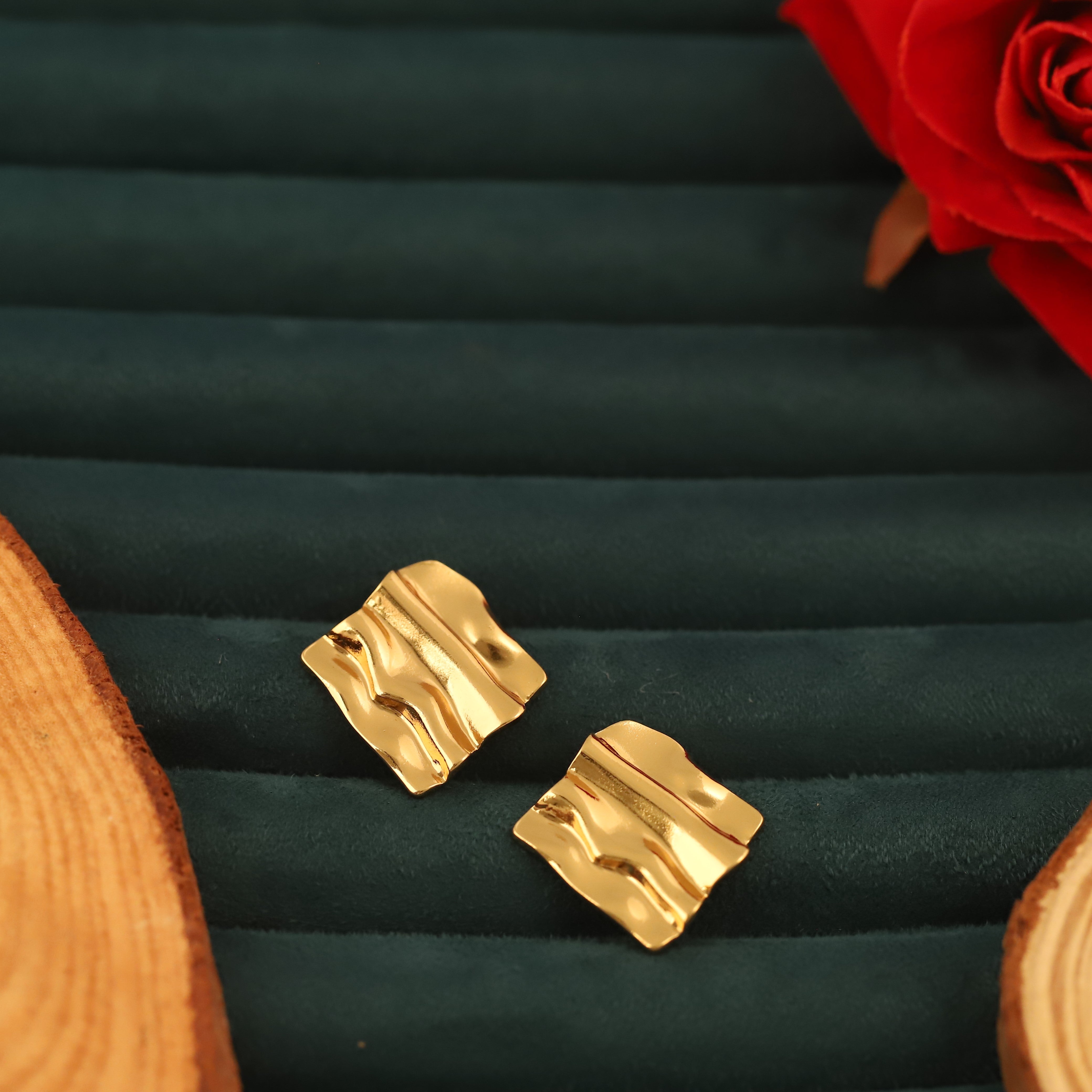 Molten Dune Studs