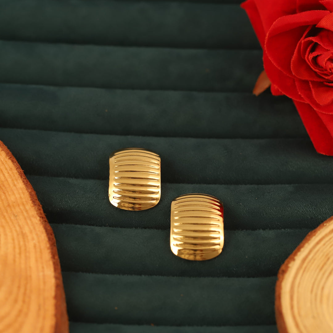 Ripple Shell Studs