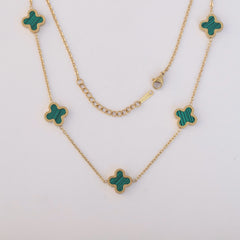 Verdant Clover Chain