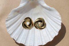 Flora Knot