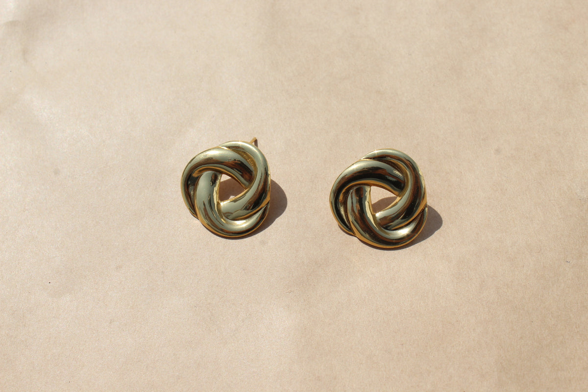 Flora Knot