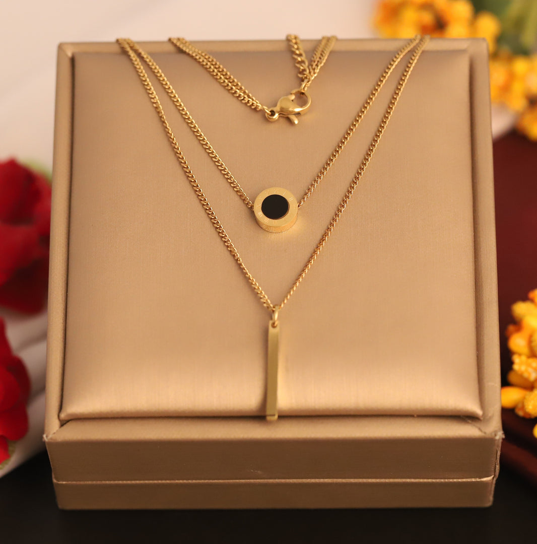 Dot &amp; Line Necklace