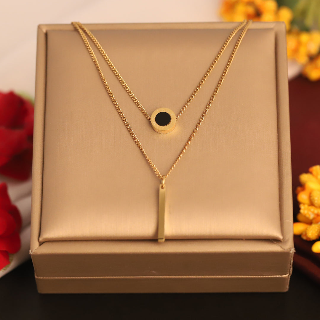 Dot &amp; Line Necklace