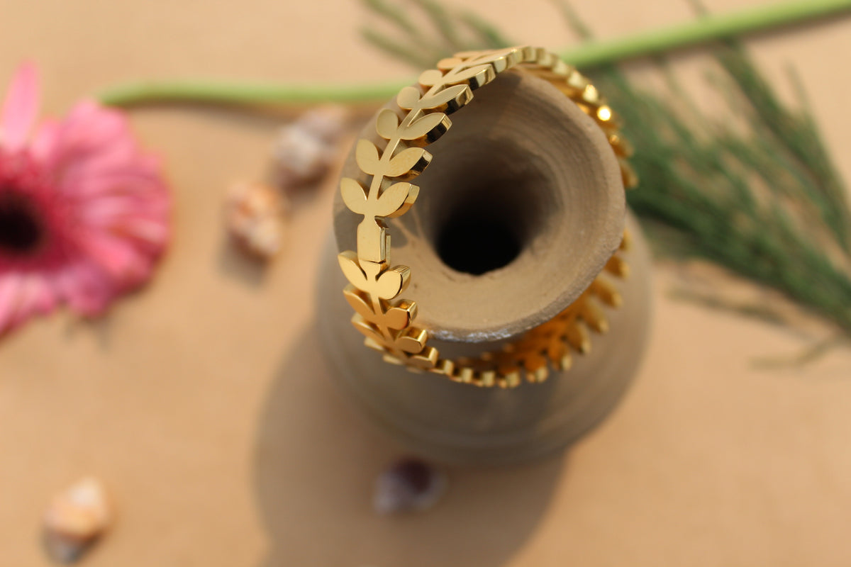 Olive Aura Bracelet