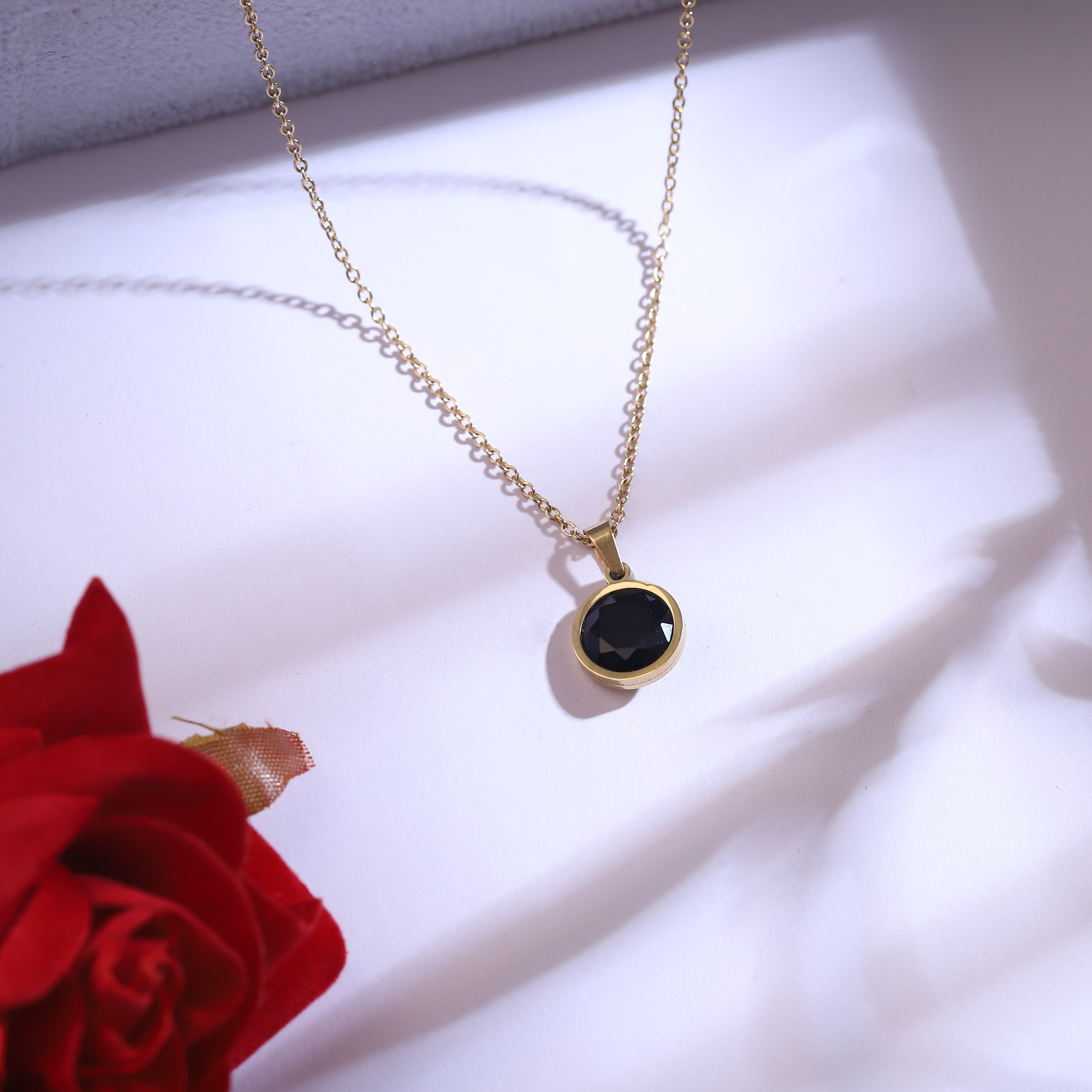 Elegant Greek Maze Pendant & Stud Earrings Set