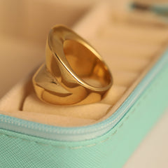 Lustrous Aura Ring