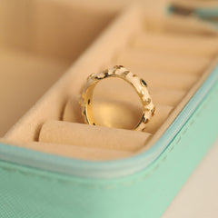 Dainty Darling Bow
