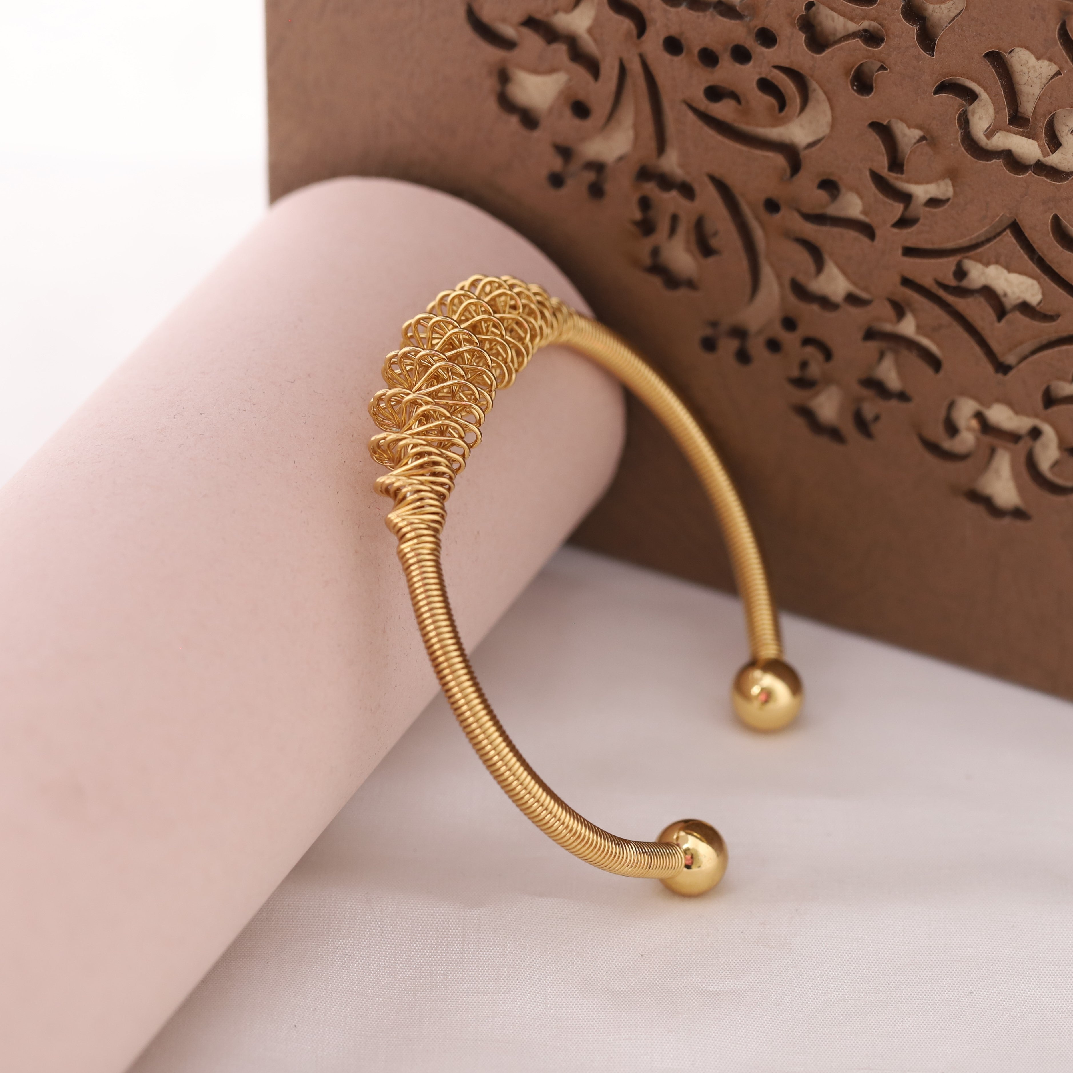 Elegant Spiral Wire Cable Open Bangle Bracelet