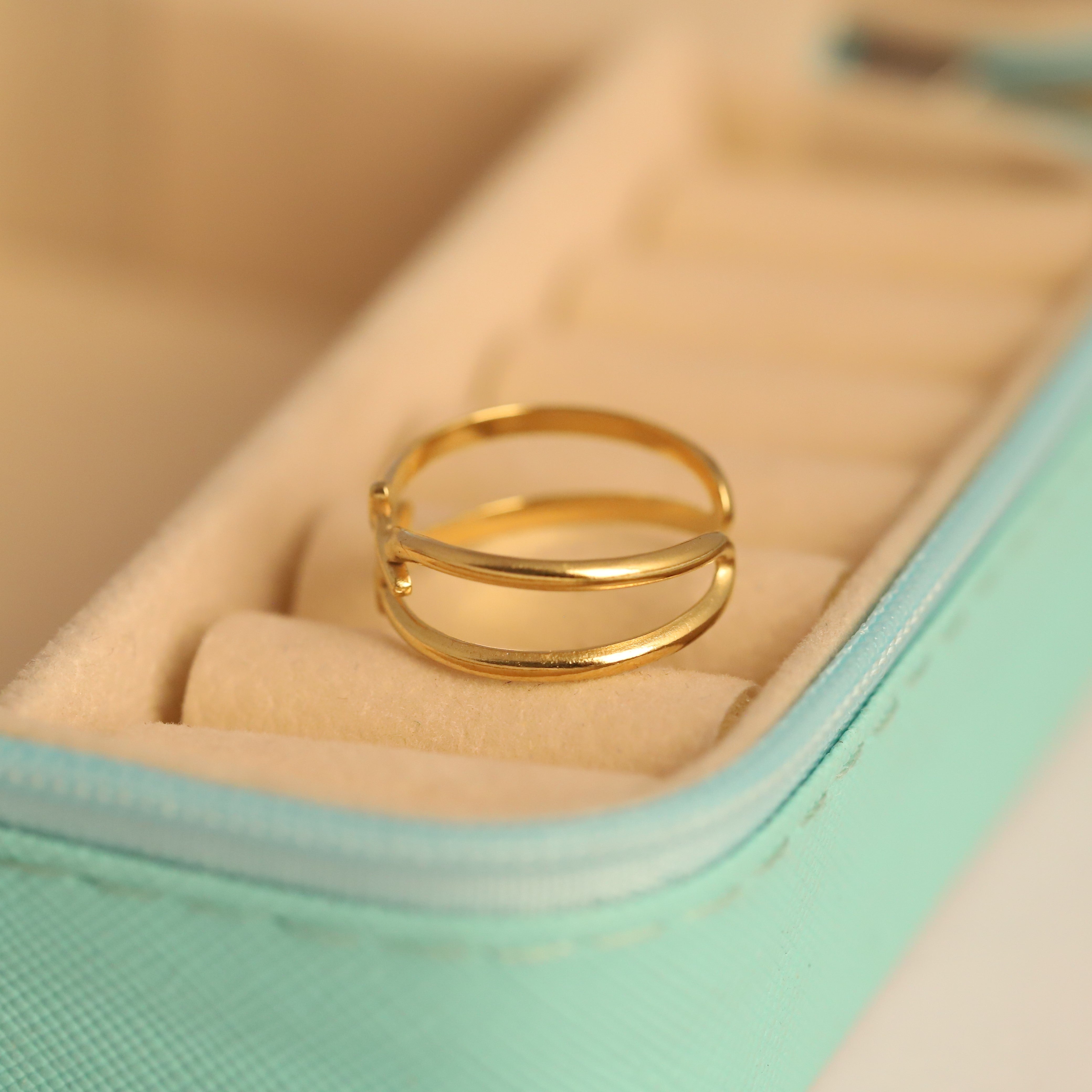 Adaptable Knot Ring