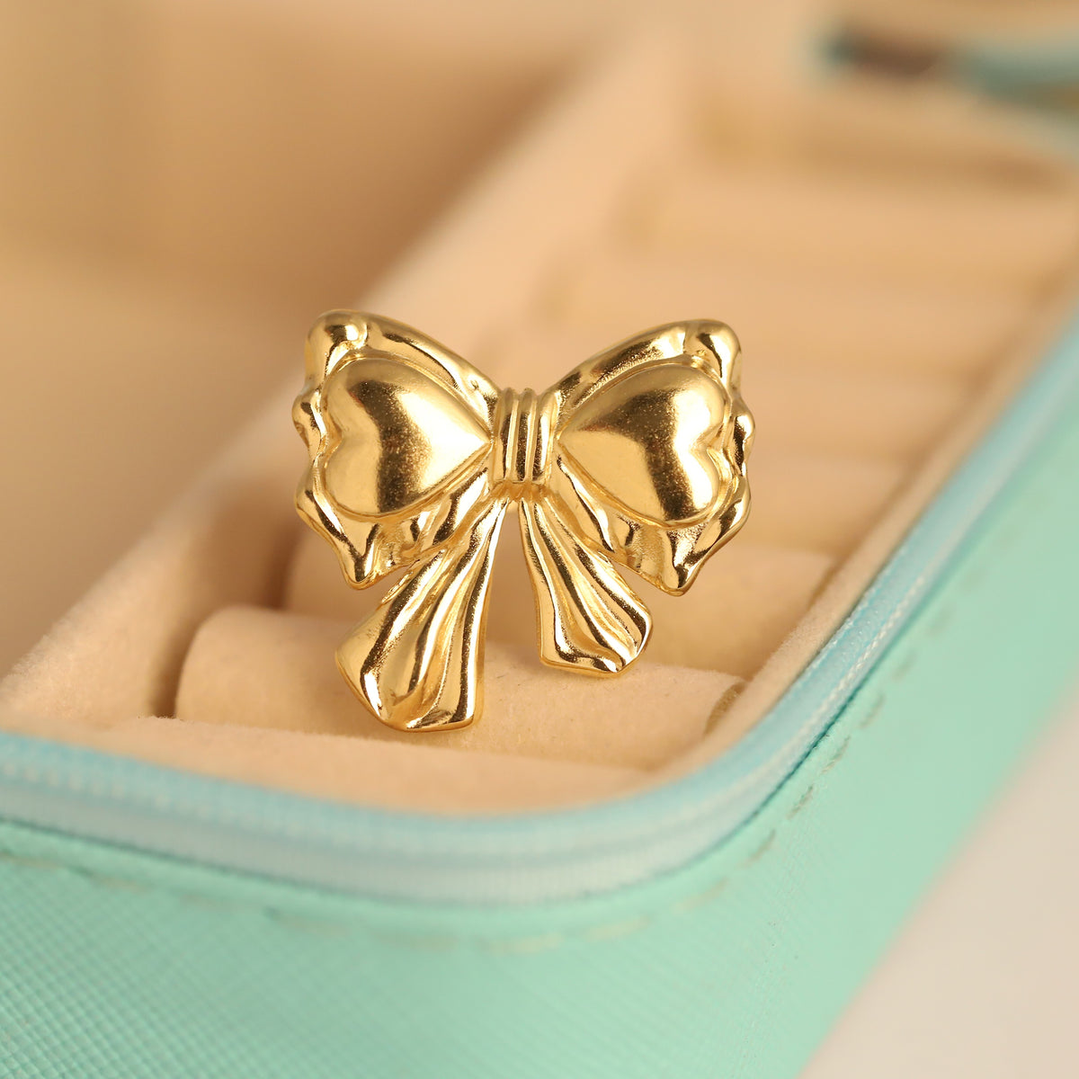 Radiant Ribbon