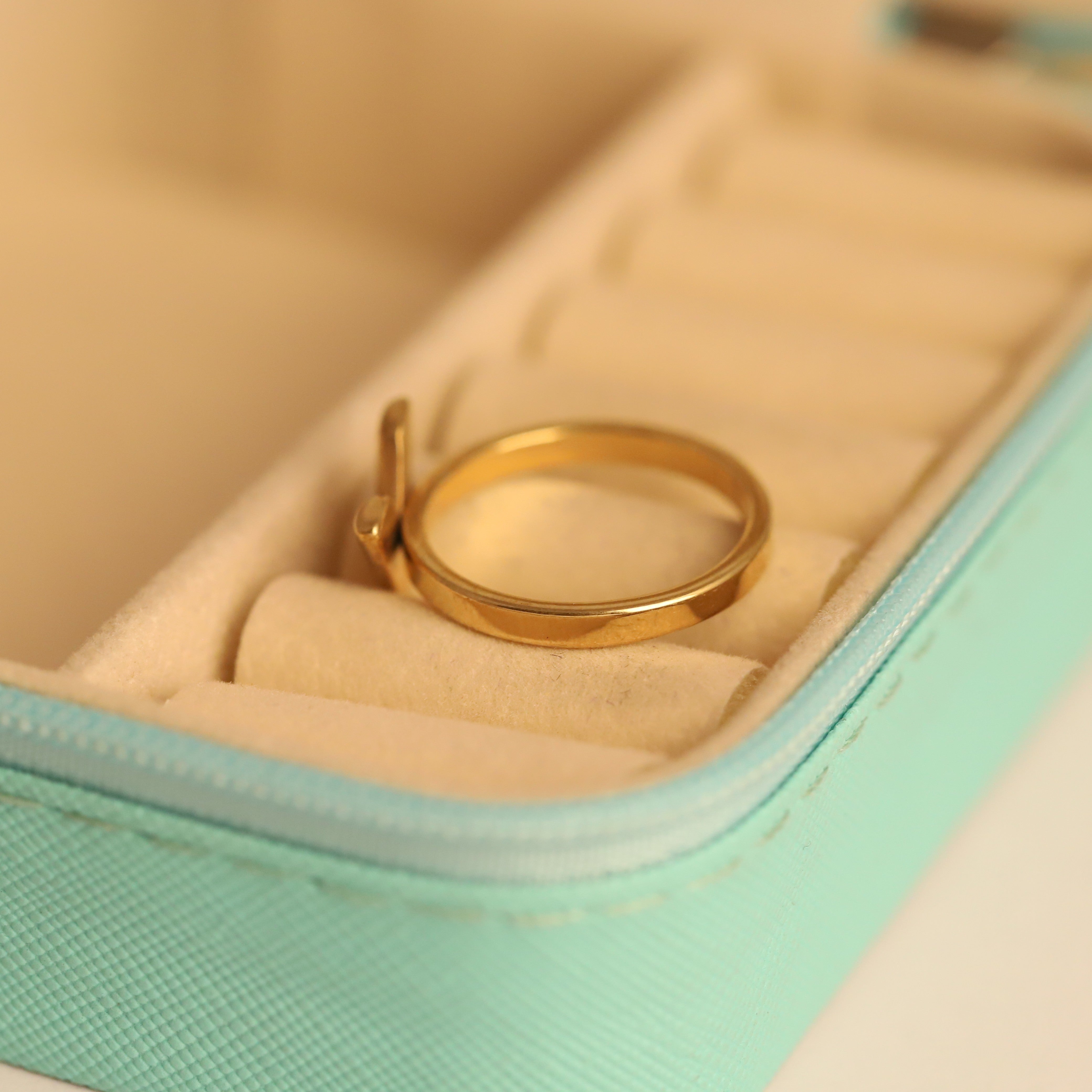 alphabet_ring