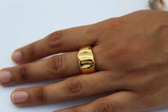 Bold Curve Ring